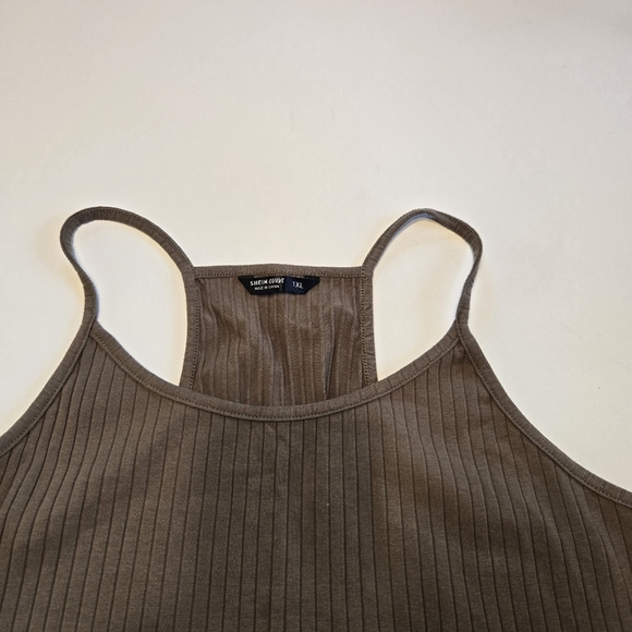 Shein Curve Olive Green Ribbed‎ Cropped Tank Top - Picture 2 of 6